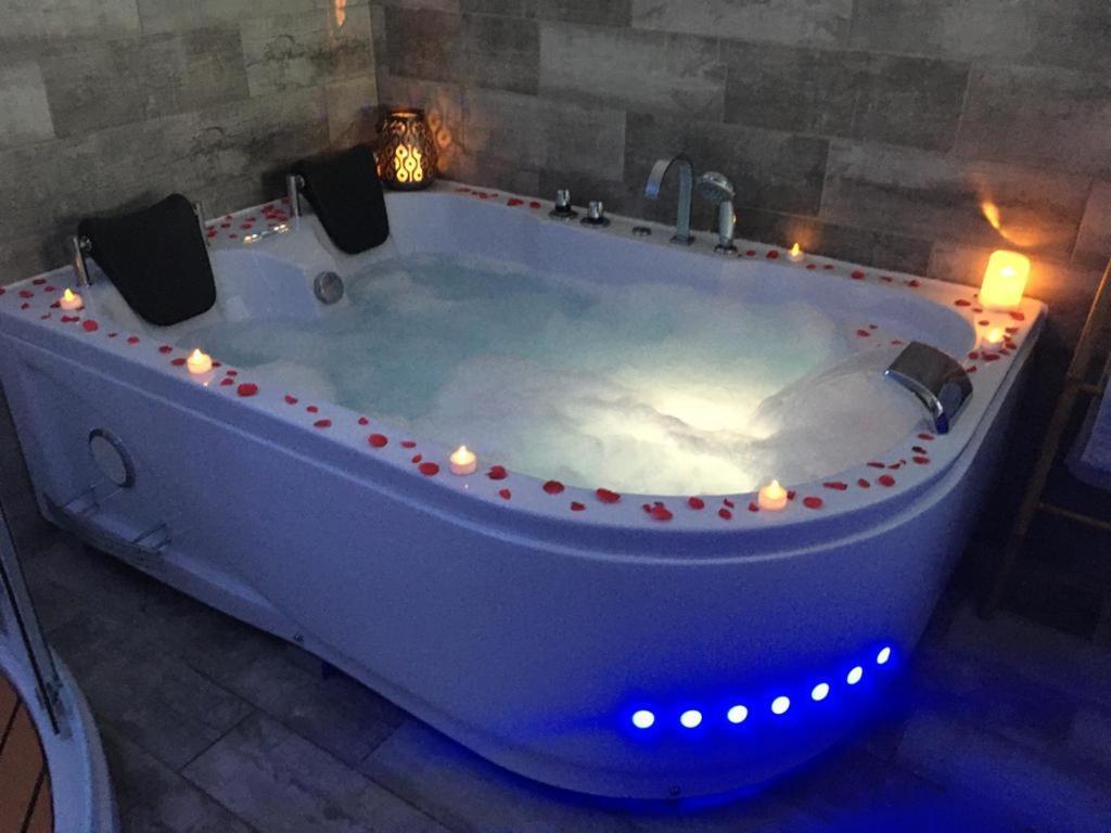 Esprit Zen En Provence Studio Spa Privatif Cheval-Blanc エクステリア 写真